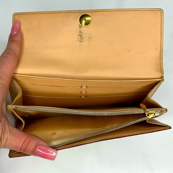 Louis Vuitton Sarah Leather Wallet - Picture 8 of 15